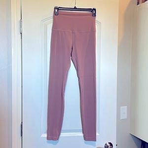 Lululemon Wunder Train High Rise 28”